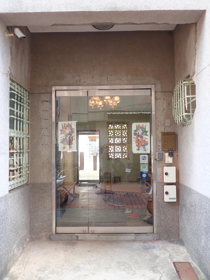 City Hut 1828 타이난 외부 사진